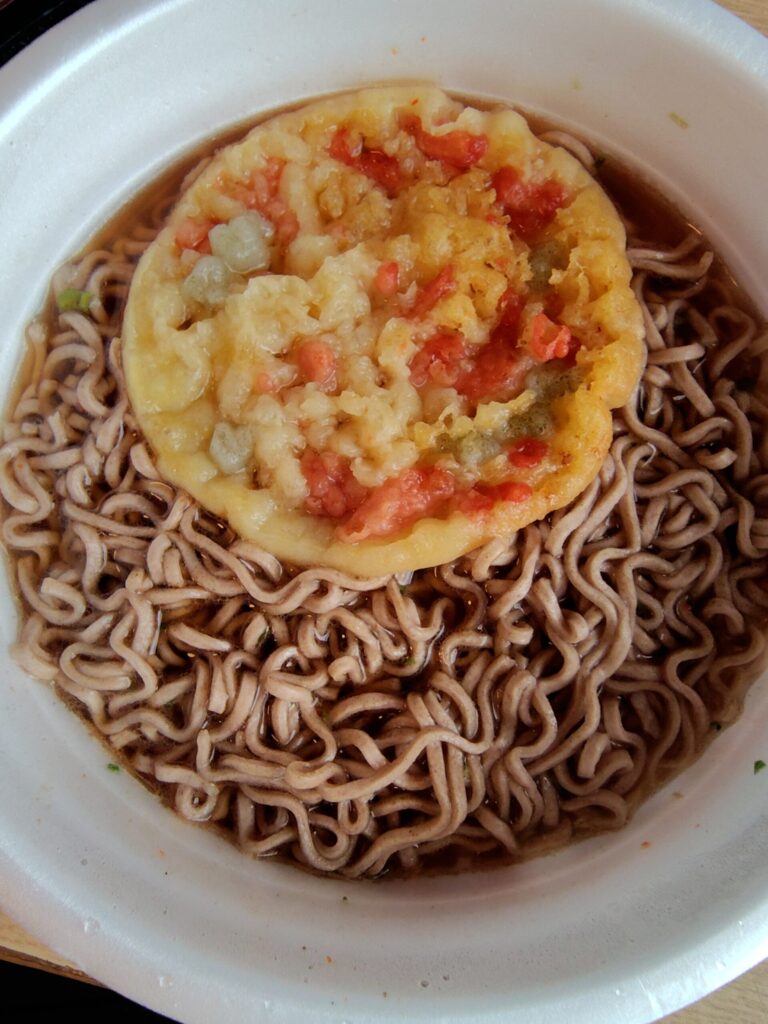 ごつ盛り天ぷらそば 調理前